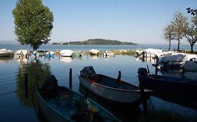 Ali Sul Lago Magione